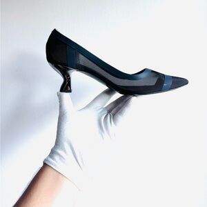 Fendi Colibri black mesh with navy trim kitten heels sz 41